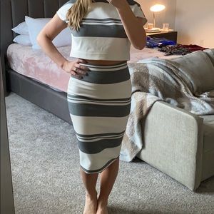 NWOT Elizabeth & James crop and pencil ski…